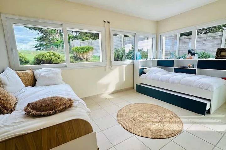 Location de vacances pour 6 personnes, avec balcon et jardin dans Plage de Tréompan - 3