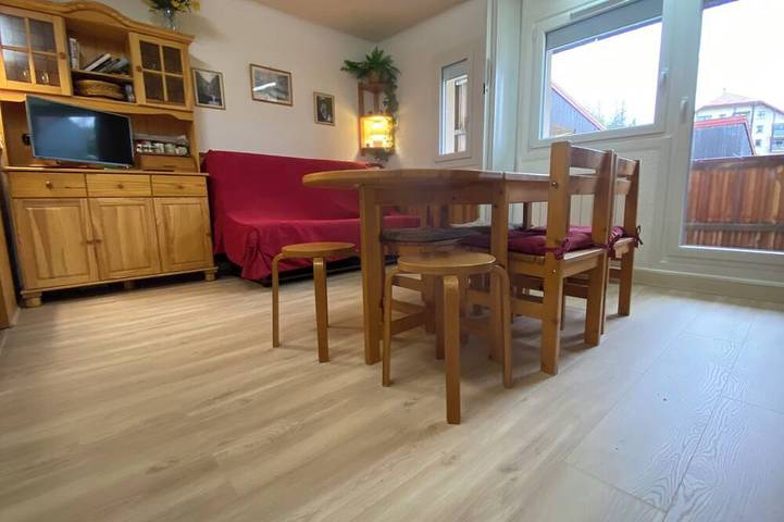 Ganze Wohnung, Studio classé au centre du village in Prémanon, Regionaler Naturpark Hochjura