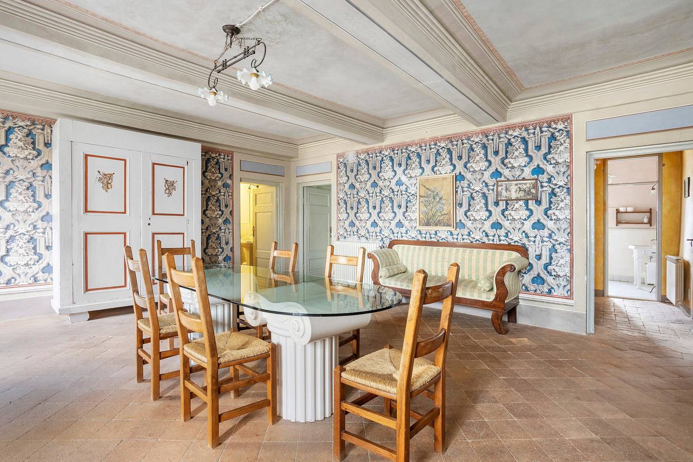 Entire apartment, Apartment 'Il Conte' with Shared Pool and Shared Garden in Massarosa, Italian Riviera