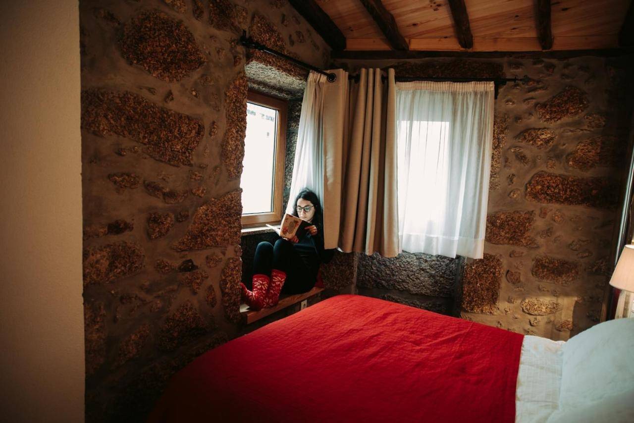 Two-Bedroom House in Sabugueiro (Cidade), Serra da Estrela
