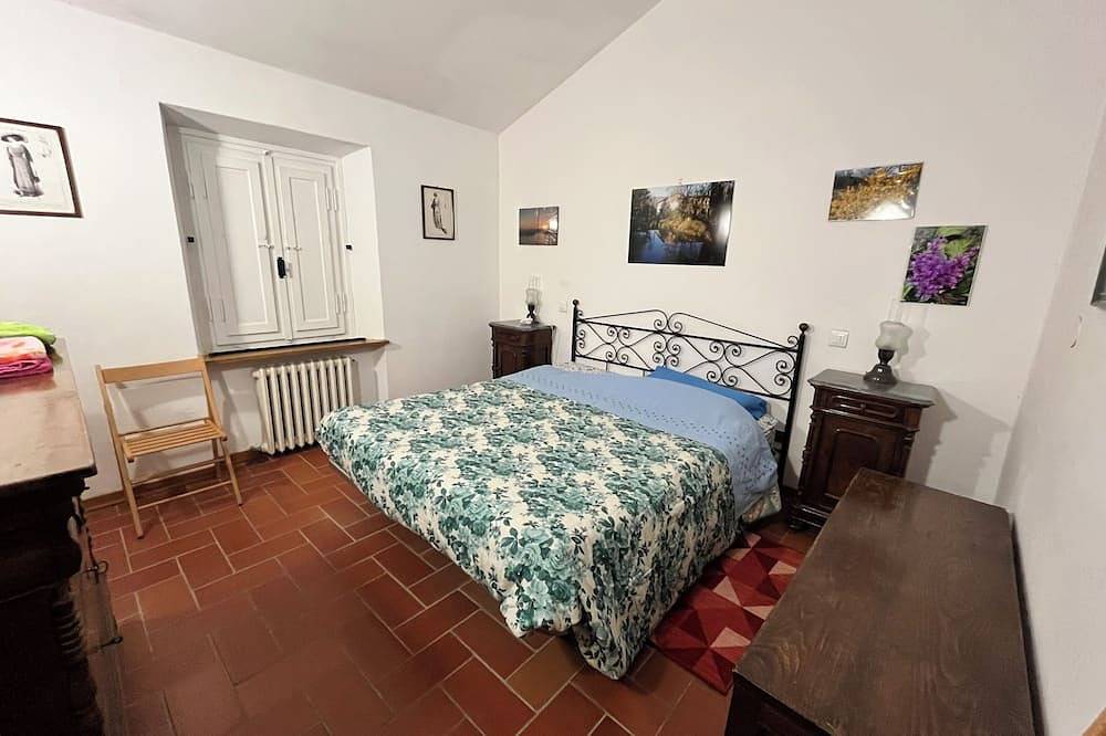 Villa ancienne avec piscine et parc en toute intimité in Tuoro sul Trasimeno, Lac Trasimène
