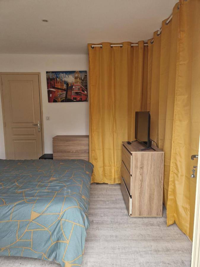 Location de vacances pour 12 personnes, avec jardin à Vailly-sur-Sauldre - 2
