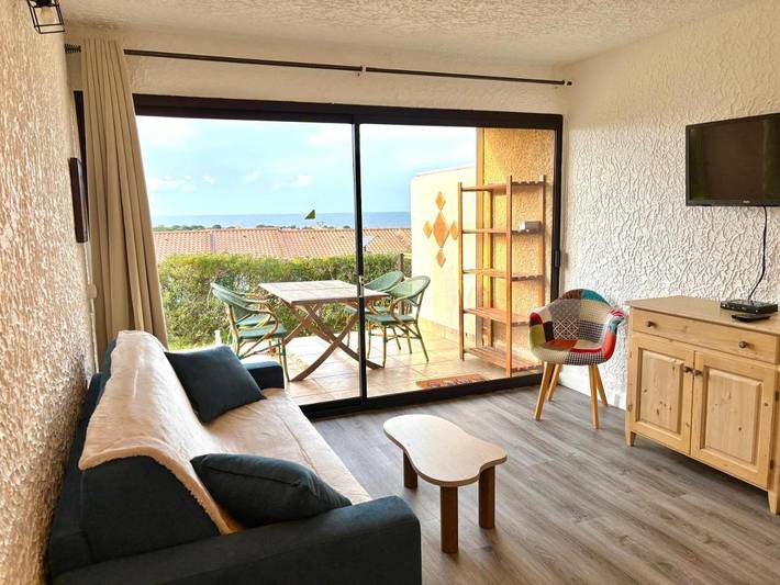 Gîte pour 4 personnes, avec balcon ainsi que vue et jardin dans Gare du Club Med Cocody - 4