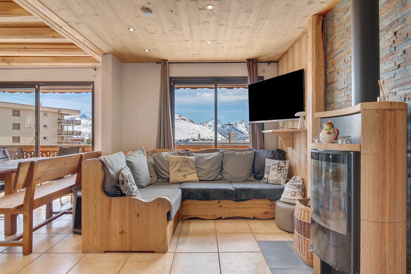 Duplex spacieux de 3 chambres au Nevada Sports Chalet - Alpe d'Huez in Huez, Parc national des Écrins