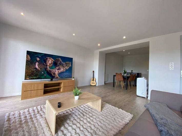Gîte pour 5 personnes, avec balcon à Pommiers
