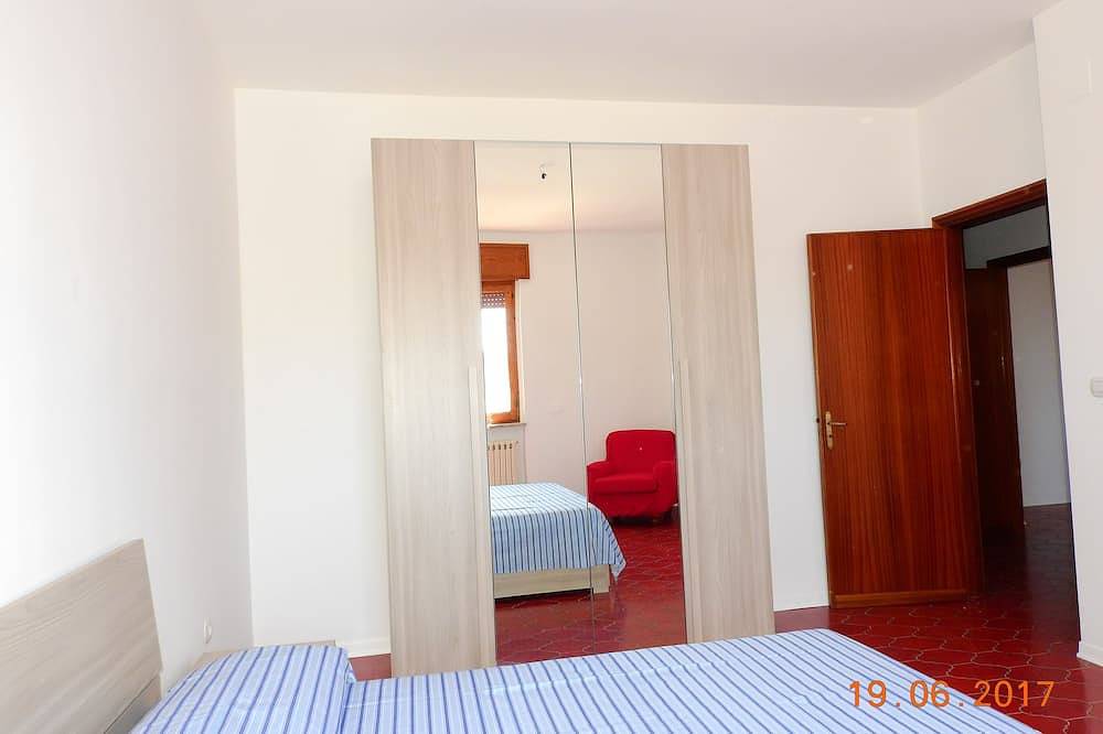 Appartement entier, Gallipoli Casa Florio: grand appartement moderne in Parabita, Golfe de Tarente