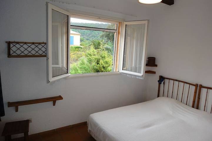 Gîte pour 5 personnes, avec balcon et piscine dans Plage de Gigaro - 3