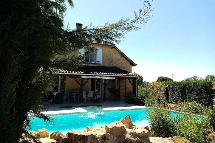 Maison de vacances pour 8 personnes, avec jardin et terrasse, animaux acceptés à Coux-et-Bigaroque