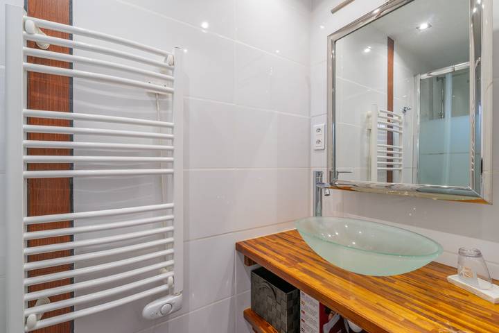 Appartement entier, Le Lamartine - Appt climatisé proche du port in La Ciotat, Région de Marseille