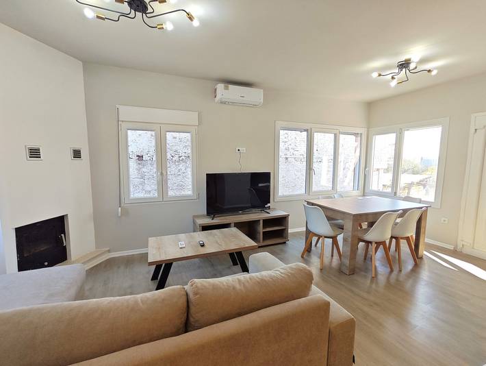 Apartament wakacyjny dla 4 osób, z ogród i taras, Dla rodziny w Kalamata