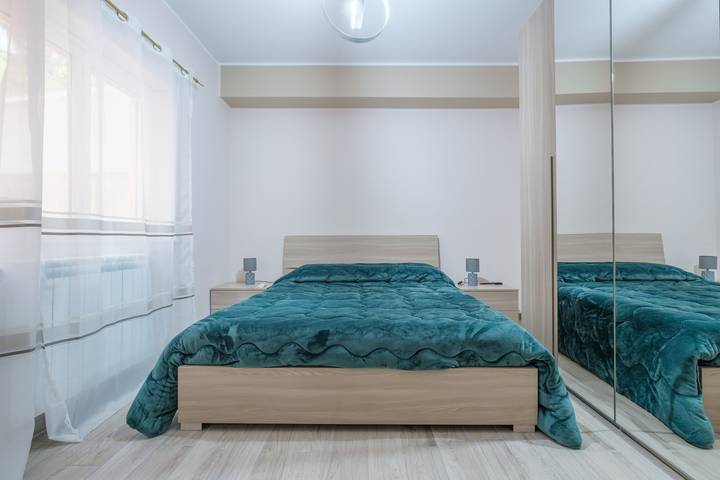 Entire apartment, Holiday Apartment "Damilhouse 3" with Balcony & Wi-Fi in Messina, Messina Province