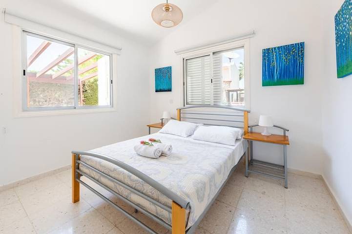 Bungalow für 4 Personen, mit Terrasse und Garten auf Zypern - 2