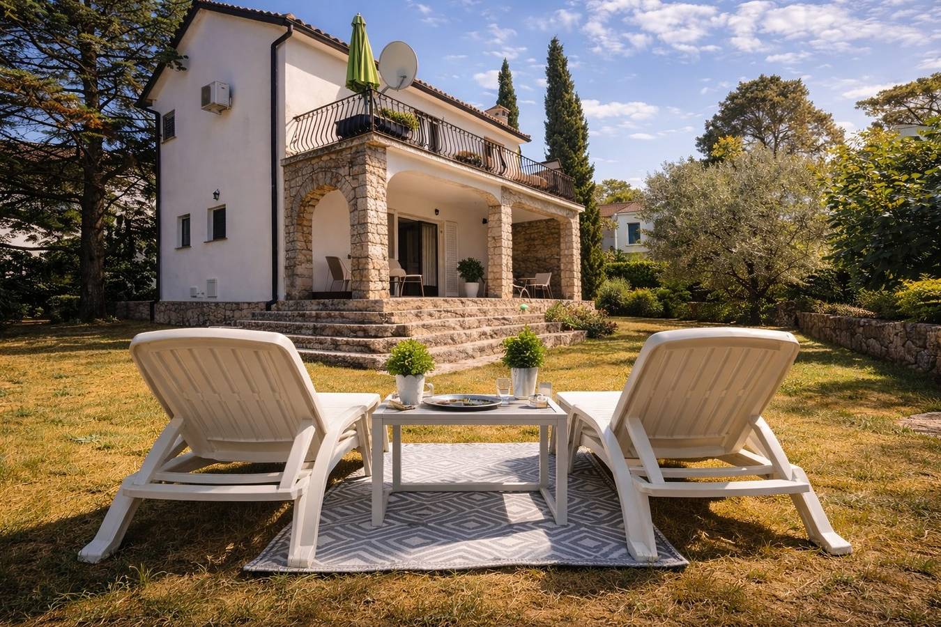 2-Zimmer-Haus mit Terrasse Malinska, Krk K-25493 in Malinska-Dubašnica, Krk
