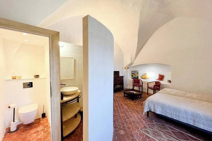 Location de vacances pour 8 personnes, avec jardin et piscine, animaux acceptés à Vénéjan - 4