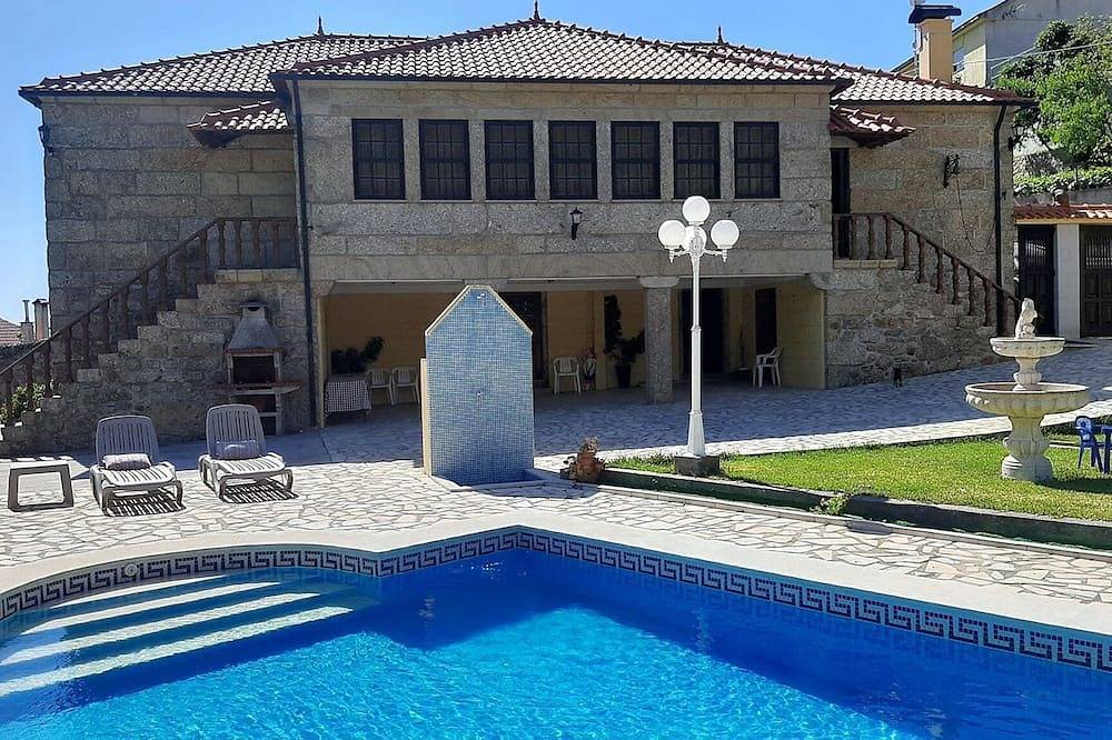 Paradise in Aldeia dos 4 Abades, Ponte de Lima in Meadela, Viana do Castelo