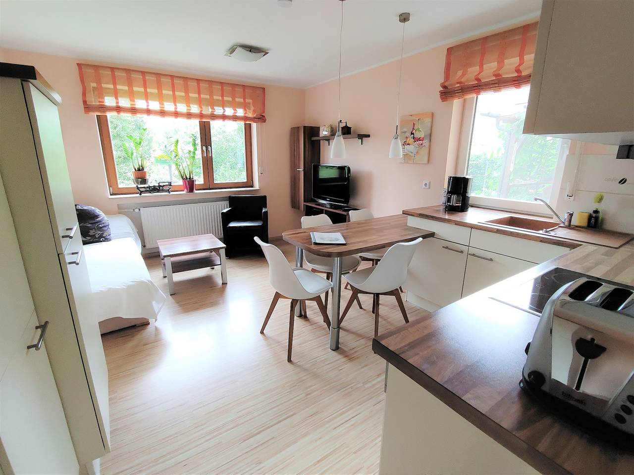 Ganze Ferienwohnung, Bodensee Apartment Daisendorf Igel Eg in Daisendorf, Region Bodensee-Oberschwaben