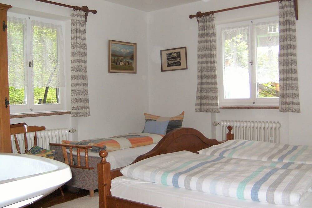 Ganze Wohnung, Ferienwohnung Obersee für 2-6 Personen, Balkon, 70 qm in Schönau am Königssee, Berchtesgadener Alpen