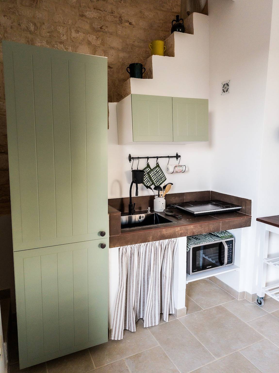 Geheel appartement, Suite 'Masseria Latorre - Suite il Vecchio Pozzo' met Tuin, Wi-Fi en Airconditioning in Locorotondo, Provincie Bari