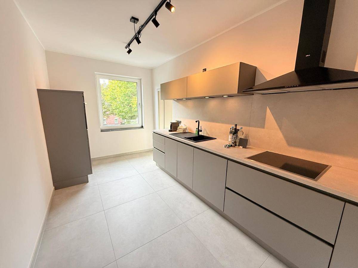 Geheel appartement, Kempen Comfort Apartment with Smart Home, Balcony, Wallbox & Bus Stop in Kempen, Niederrhein