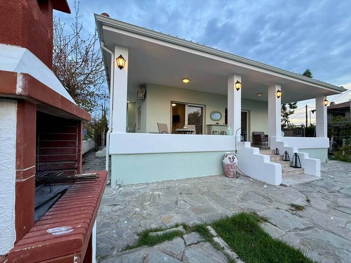 Location de vacances pour 8 personnes, avec vue sur l’océan et jardin dans Nea Kallikratia - 2