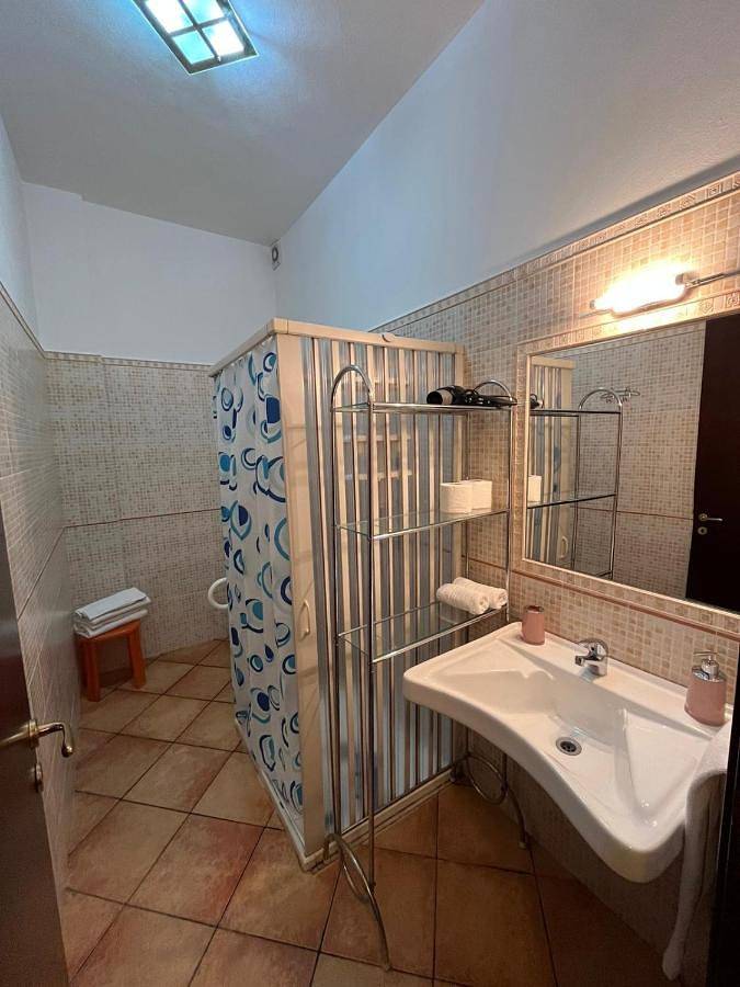 Single Room in San Nicola l'Arena, Trabia