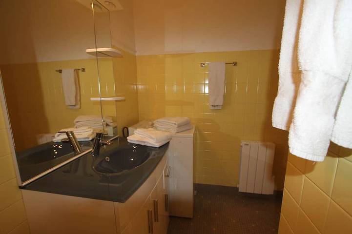 Gîte pour 5 personnes, avec jardin et terrasse dans Plage Benoît - 4