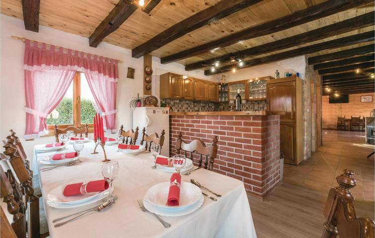 Gemütliche 154 m² große Wohnung mit Pool, WLAN, Küche und Parkplatz in Zagreb und Umgebung