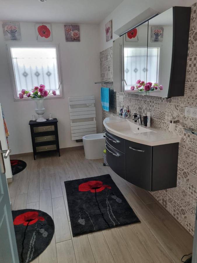 Location de vacances pour 6 personnes, avec jardin ainsi que piscine et vue à Sainte-Foy-de-Longas - 3