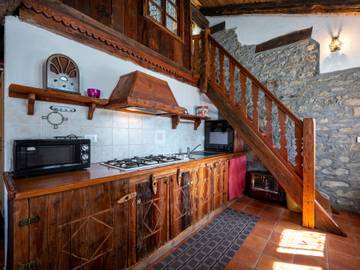 Holiday Apartment for 4 People in Comune di Avise, Aosta Valley, Photo 3