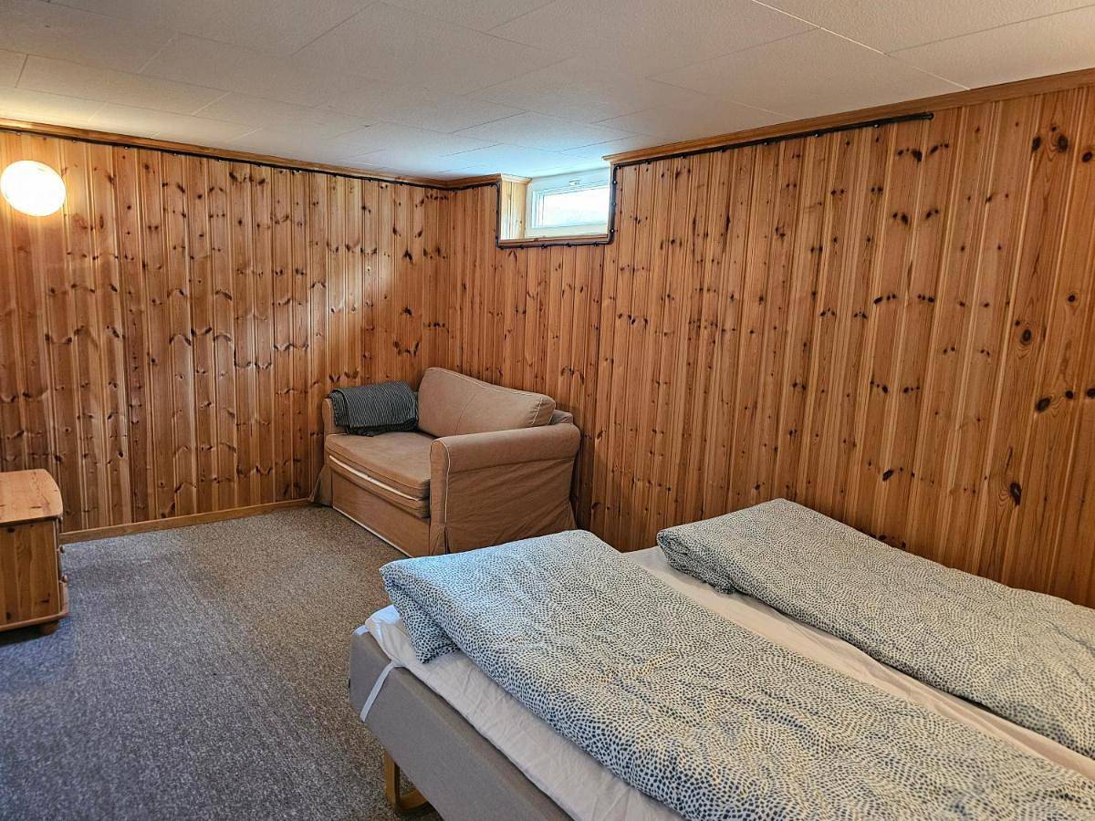 Villa for 10 persons with massage chair, sauna, billiard table and free electric vehicle station for electric cars in Hultsfred, Hultsfreds und Umgebung