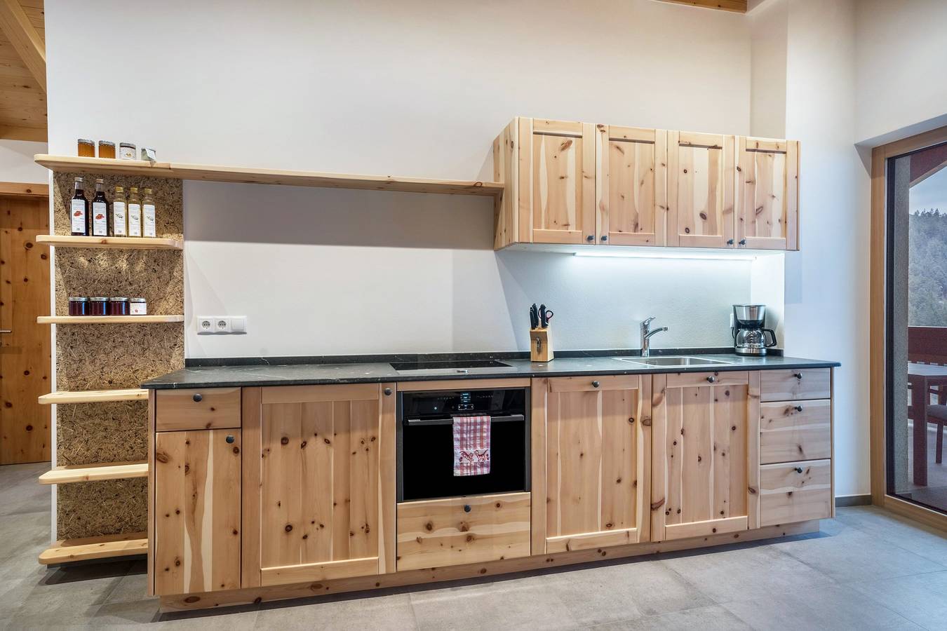 Entire apartment, Apartment 'Parliflhof Apt Langfenn' with Mountain View, Shared Garden and Wi-Fi in Mölten, Sarntal Alps