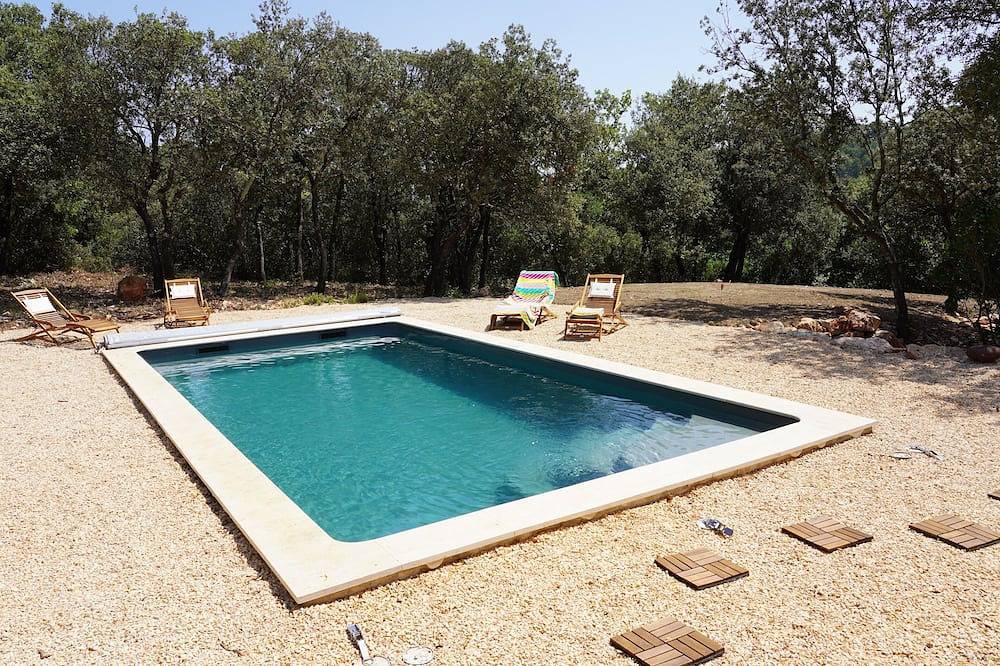 Vacation in the vineyard: House for 6 with swimming pool in Saint-Maximin-la-Sainte-Baume, Brignoles region