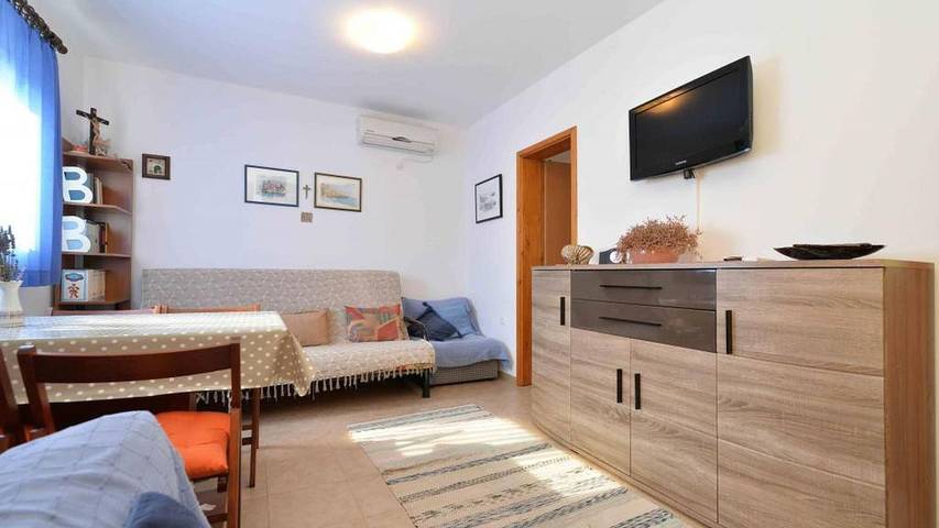 Ferienwohnung für 4 Personen, mit Terrasse auf Murter