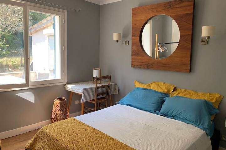 Location de vacances pour 6 personnes, avec terrasse et jardin, animaux acceptés à Valbonne - 3