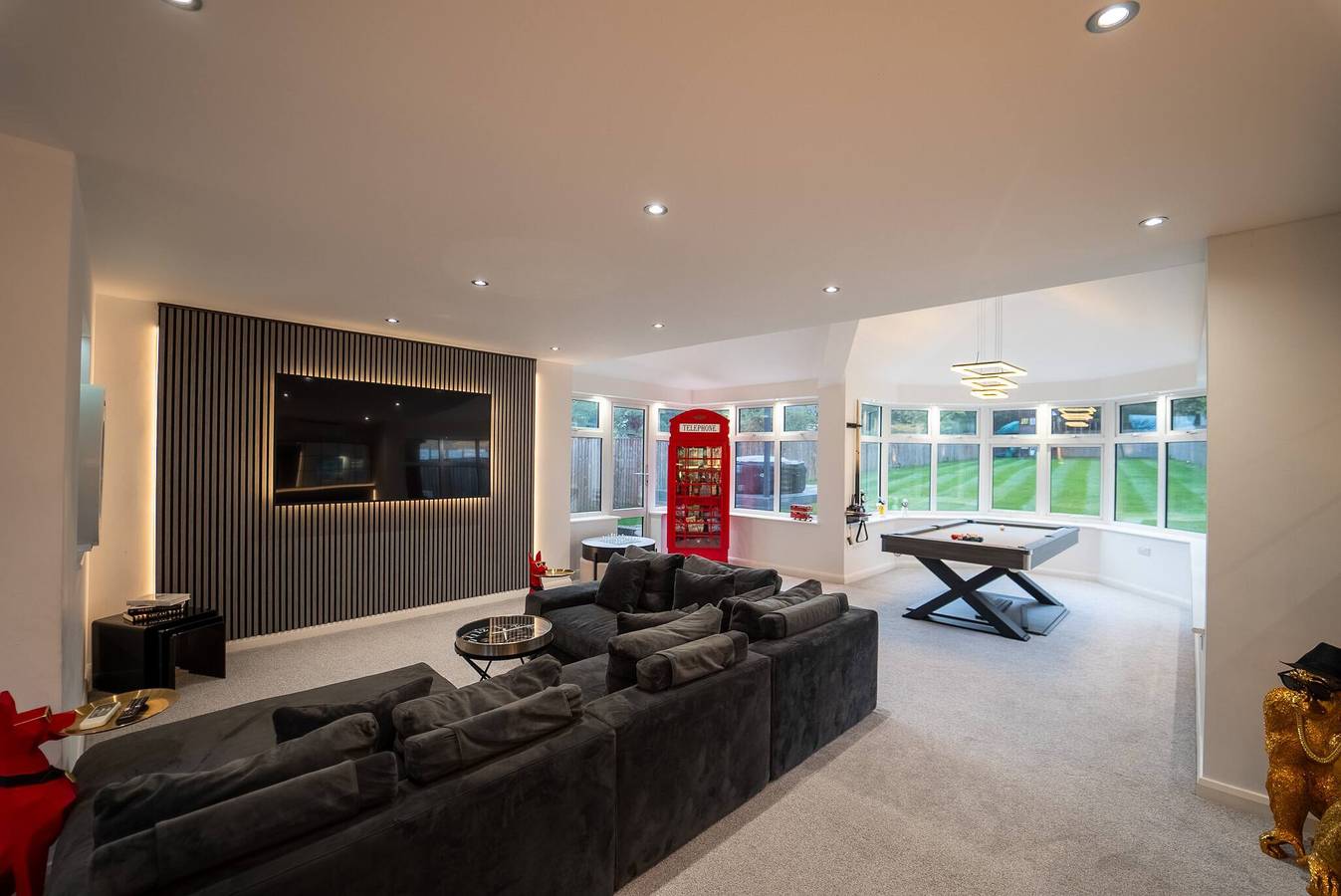 Retiro de lujo, jacuzzi, cama de masaje Sk y Tesla in Hertfordshire