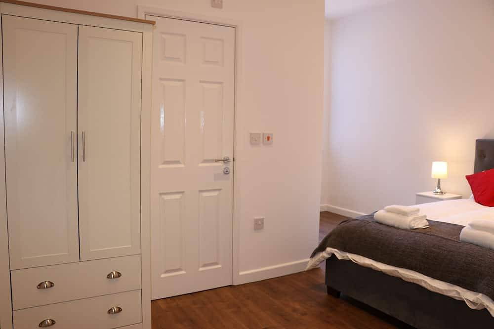 Apartamento entero, Piso de 1 dormitorio recientemente reformado cerca del centro de la ciudad in Stoke-on-Trent, Midlands