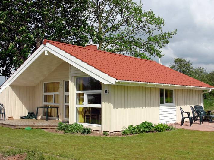 Ferienhaus für 6 Personen, mit Terrasse und Sauna in Wackerballig