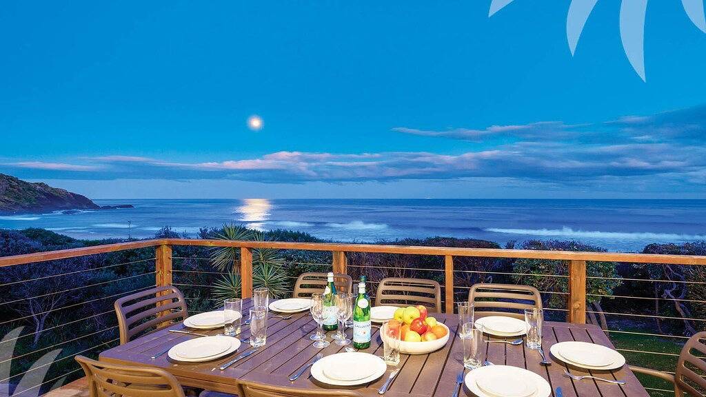 Holiday Home for 11 People in Blueys Beach, New South Wales