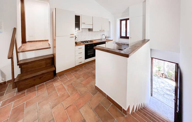 Apartamento vacacional entero, Acogedor Apartamento en Planta Alta con Parking e Internet in Asís, Provincia de Perugia