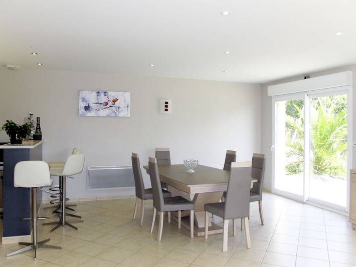 Location de vacances pour 6 personnes, avec jardin et terrasse à Surville - 3