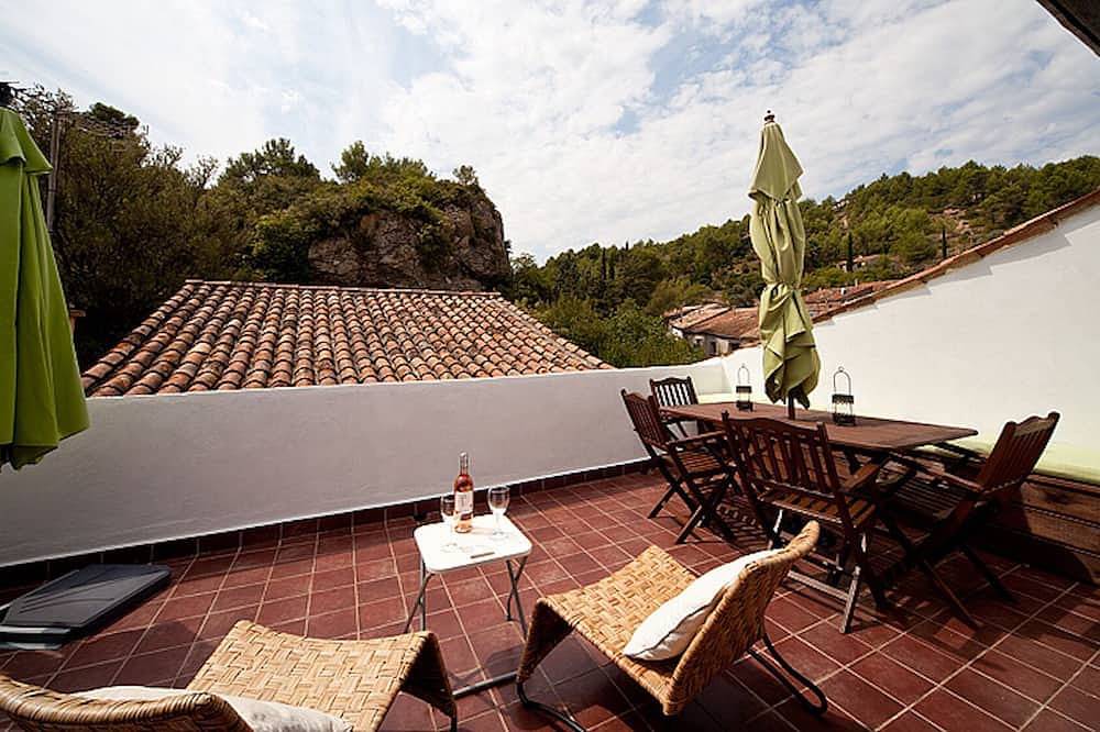 Casa de enólogos franceses renovada del siglo Xix (a pie de río y tiendas) in Cessenon-sur-Orb, Region de Béziers