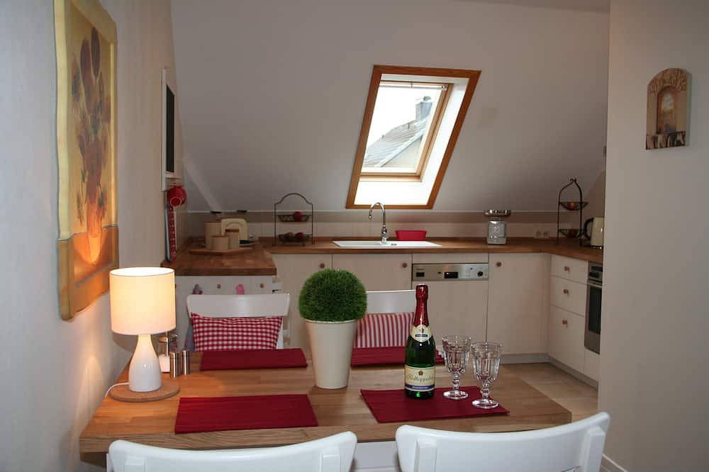Ganze Wohnung, Hochwertig eingerichtete idyllische Landhauswohnung im historischen Rinteln in Rinteln, Landkreis Schaumburg