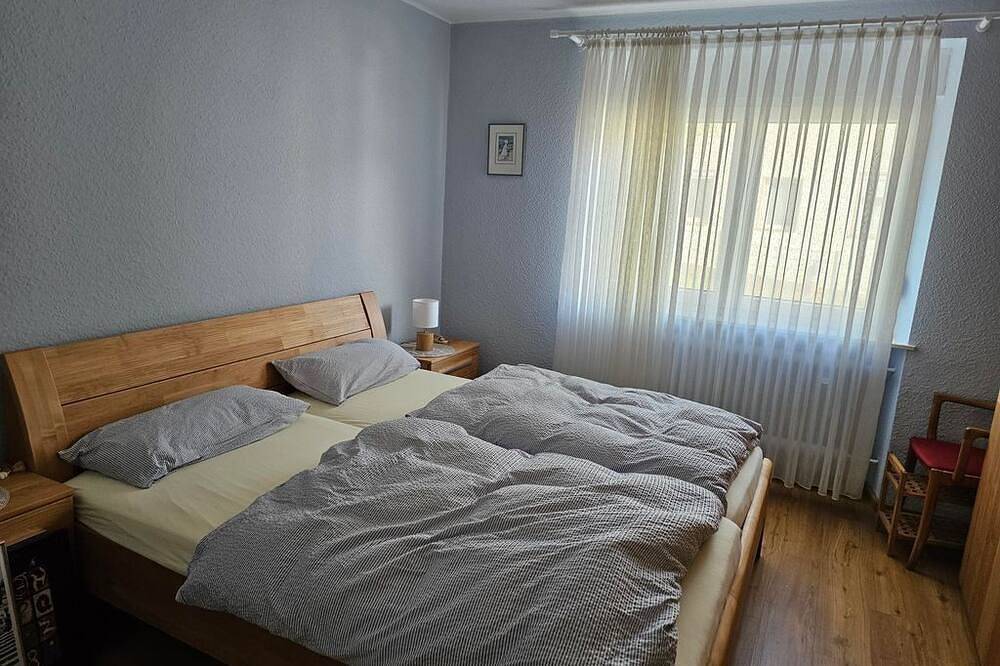 Ganze Wohnung, Ferienwohnung 1 - Eg - Haus Klara in Vinningen, Landkreis Südwestpfalz