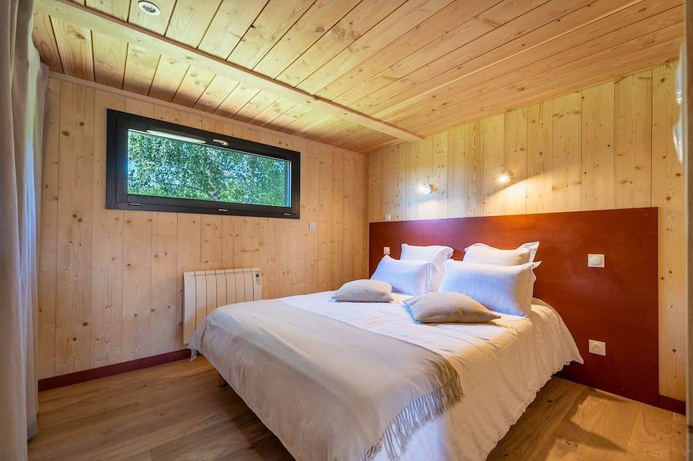 Lodge Acacia **** Spa Privatif Sauna calme pleine nature vue sur Mont du Morvan in Brazey-en-Morvan, Région de Beaune