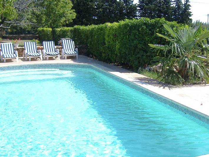 Maison de vacances pour 4 personnes, avec jardin et piscine à Aups