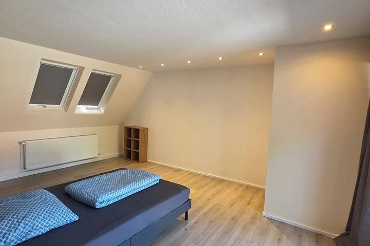 Ganze Wohnung, Gemütliche und helle Wohnung in Lahde- ruhig gelegen, mit kompletter Küche in Petershagen, Kreis Minden-Lübbecke