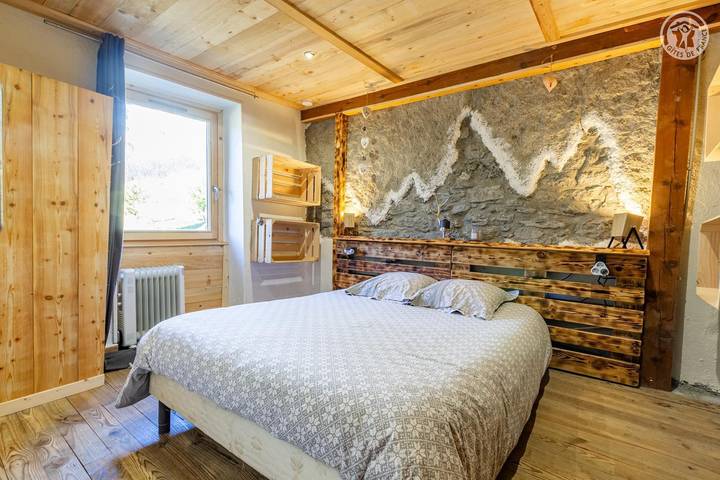 Gîte pour 6 personnes, avec jardin ainsi que sauna et jacuzzi à Saint-Michel-de-Maurienne - 2