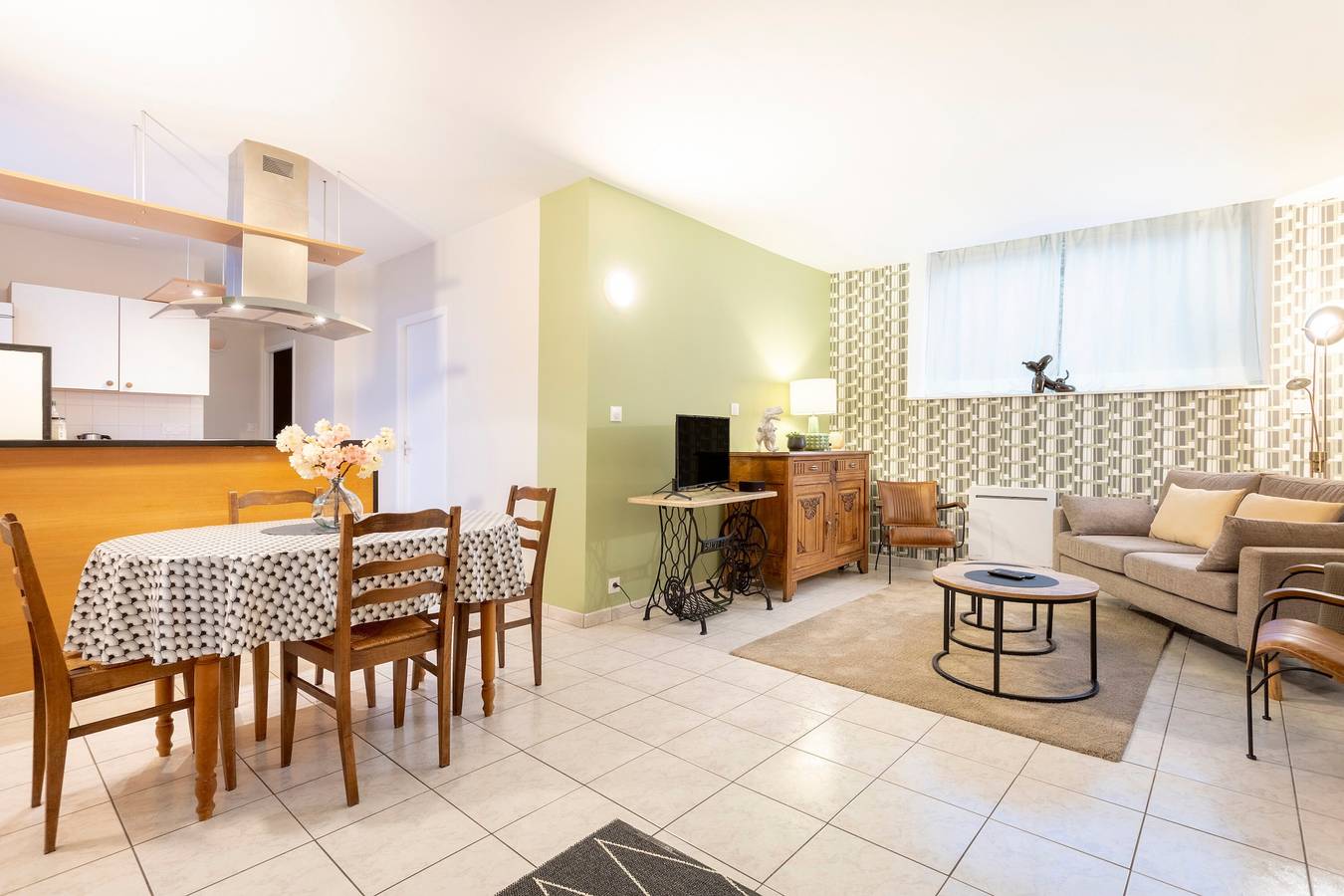 Ganze Wohnung, Renovierte Wohnung im Herzen von Pont-l’Abbé – Flussblick & Nähe zum Ozean in Pont-l'Abbé, Quimper und Umgebung