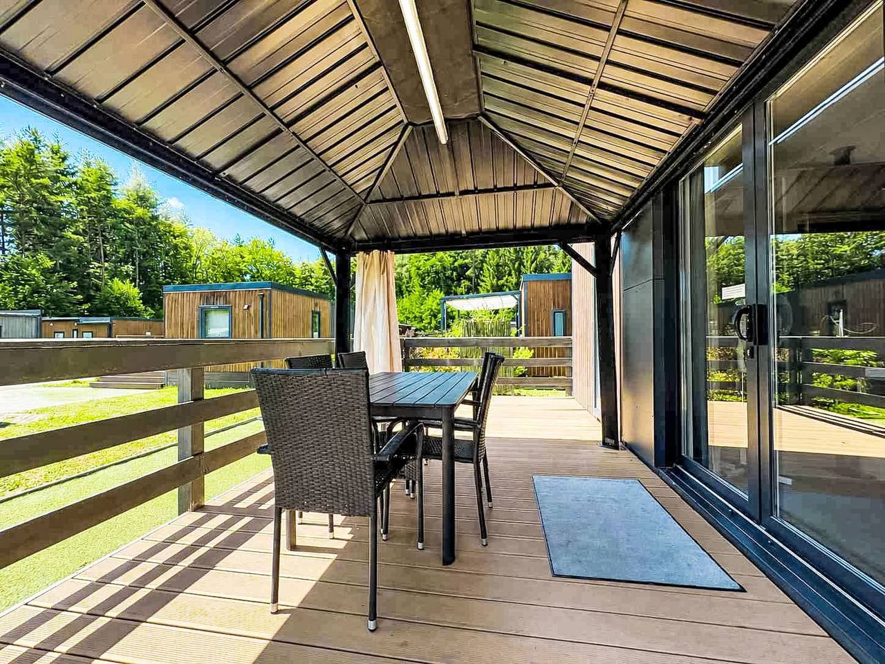 In Wackersdorf mit Terrasse, Garten und Grill in Wackersdorf, Naturpark Oberpfälzer Wald