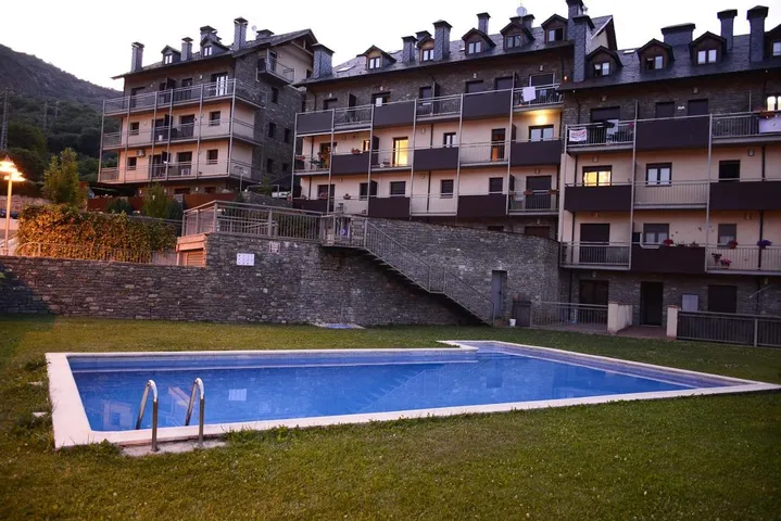 Holiday apartment for 4 people, with pool and view as well as garden - 1